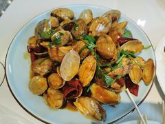 -嗨辣小聚·盘锦河蟹·海鲜烧烤龙虾(盘锦十年好店)
