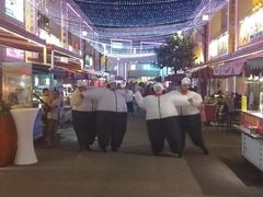 -百老汇美食街