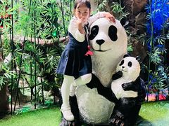 -多彩贵州城极地海洋世界