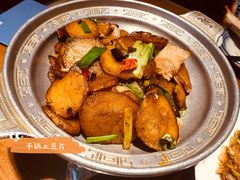 -95号酱骨·一块豆腐(展春园西路店)