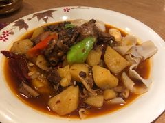沙湾大盘鸡-西域盛宴烧烤新疆菜清真餐厅(古美店)
