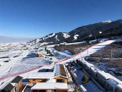 -丝绸之路山地度假区滑雪场