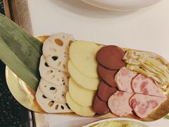 -洪氏嗨捞·猪肚鸡火锅(阳光天地店)