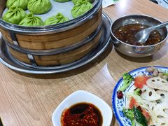 -清真老铁家灌汤包