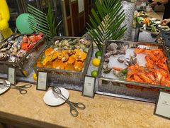自助取餐区-大中华希尔顿酒店-念自助餐·嗨啤·小龙虾