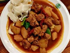 沙湾大盘鸡-塔哈尔·新疆盛宴(城西银泰店)