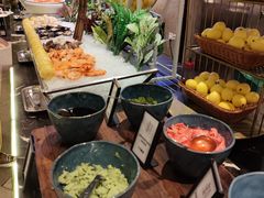 -广州万富希尔顿酒店·感趣自助餐厅·金秋蟹宴生蚝海鲜刺身烧烤
