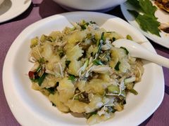 -湖泉水云间餐厅·弥勒地道菜(B座店)