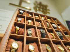 -LADY FAFA(巨鹿路陕西南路路口店)