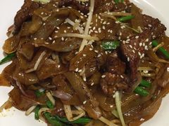 -新大咀港式茶餐厅(宝山万达店)