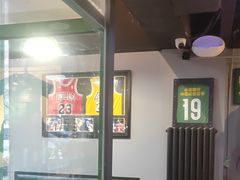 -京狮炙燥·精酿烧烤(首经贸店)