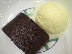 布朗尼冰淇淋-萨莉亚意式餐厅(国展天虹店)