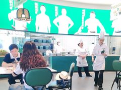 -费大厨辣椒炒肉(黄兴中心广场店)