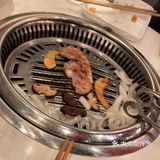 选在毕真烤肉集市，这里肉很大块，厚切的原味牛肉