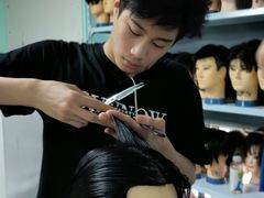 -首脑美容美发化妆美甲培训学校(长沙校区)