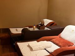 -爱乐国际温泉水疗会