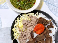 牛撒撇-乔岩保应烧烤店