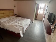 -昆季酒店(深圳坂田五和地铁站店)