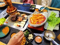 -臻牛烤肉