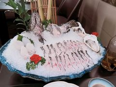 -鲜入唯煮·港式海鲜牛肉火锅(金宝街店)