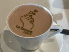 -La-Serene Café