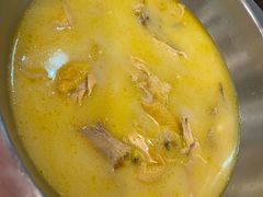 -鲜入围煮花胶鸡海鲜火锅