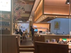 -蜜桃餐厅·伴山(湖滨商业街店)