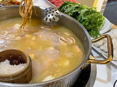 -朴小妹人参鸡汤火锅(长白山万达店)