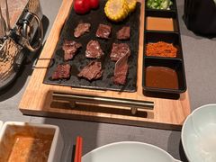 -左庭右院鲜牛肉火锅黑金店(陆家嘴中心店)