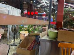 -刘姐啤酒鱼民族演艺餐厅(西街总店)