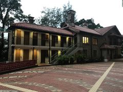 -香港大学