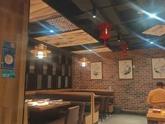 -小三峡食府(西五路店)