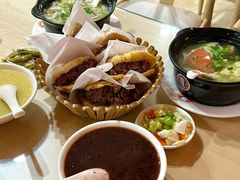 -闫家驴肉老店(华电一校店)
