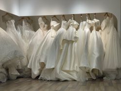 点击看大图 -HANSA韩纱婚纱礼服·龙凤褂·西装设计师集合店
