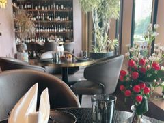 -wineapp葡萄酒餐吧(外滩金融中心店)