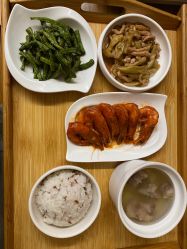 -卓玥国际月子会所(罗山路店)