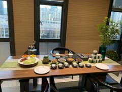 -红鼎豆捞·非遗鲍皇汤火锅(宝丰路店)