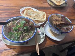 -叶新小吃店(来凤小区总店)