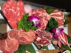 -明洞阿姨·韩式酱蟹烤肉·创意料理(三元桥店)