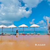 泳池比较小，但是鉴于酒店也不大