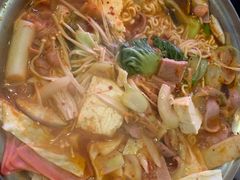 部队锅-富乐满韩国正宗炸鸡韩国料理(虹泉路店)