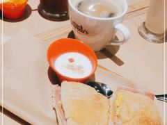 -必胜客(漕宝路店)