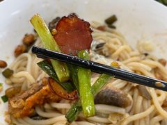 -牛八宝桂林米粉(八里庄店)