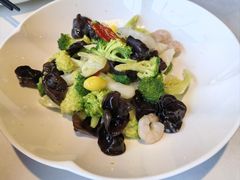 春色满园-大鸭梨烤鸭(望京店)
