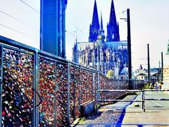 -科隆霍亨索伦桥爱情锁