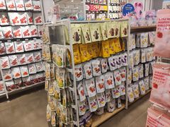 -名创优品(万达广场河东店)