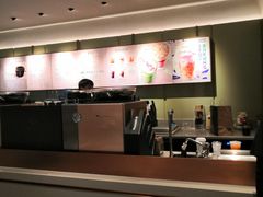 -星巴克臻选(上海中环广场2F店)