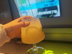 -唯爱KTV聚会餐厅(仙林东城汇店)