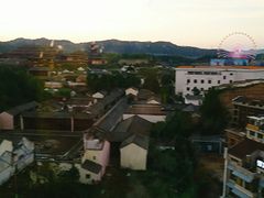 -铂逸梦秦酒店(横店梦幻谷店)