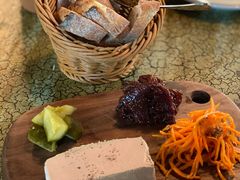 -羽深肉铺 Steak & Wine
